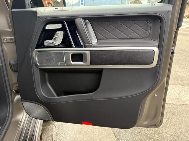 Gクラス G63 マヌファクトゥーアエディション・300台限定車・左H・ブラックライノ20インチAW・SR・Dミラー(32枚目)