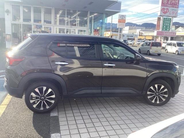 ＷＲ－Ｖ Ｚ　純正ナビ　ＥＴＣ　フロントドラレコ　ＬＥＤヘッドライトＬＥＤフォグライト　本革巻きステアリング＋セレクトレバーリヤセンターアームレスト　パーセルカバー　１７インチアルミホイル（4枚目）