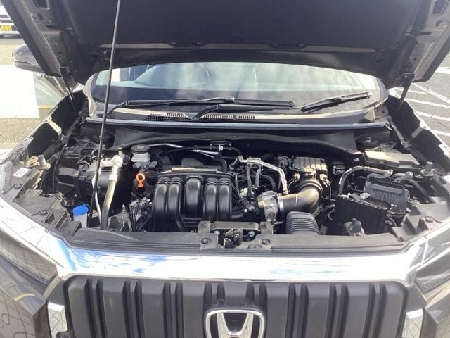 ＷＲ－Ｖ Ｚ　純正ナビ　ＥＴＣ　フロントドラレコ　ＬＥＤヘッドライトＬＥＤフォグライト　本革巻きステアリング＋セレクトレバーリヤセンターアームレスト　パーセルカバー　１７インチアルミホイル（17枚目）