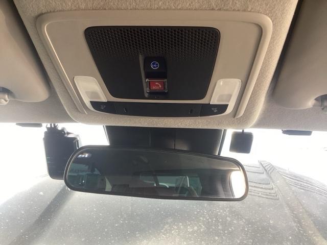 ＷＲ－Ｖ Ｚ　純正ナビ　ＥＴＣ　フロントドラレコ　ＬＥＤヘッドライトＬＥＤフォグライト　本革巻きステアリング＋セレクトレバーリヤセンターアームレスト　パーセルカバー　１７インチアルミホイル（24枚目）