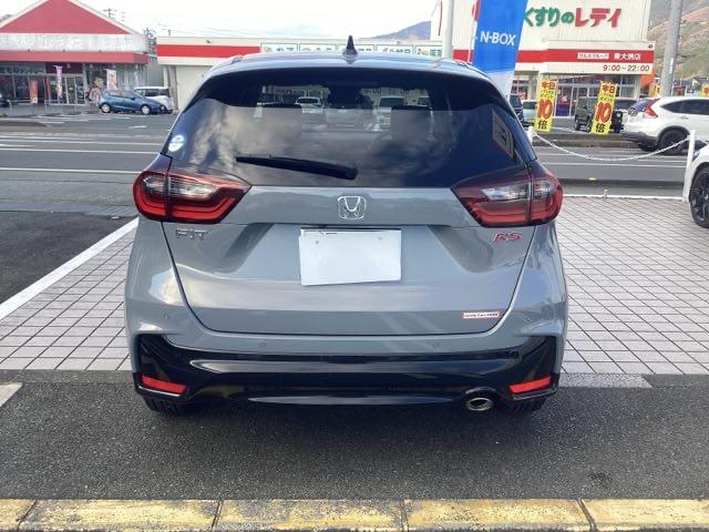 フィット ＲＳ　純正ナビ　ＥＴＣ　地デジ　ＬＥＤヘッドライト　ホンダセンシング純正１６インチアルミホイル　元デモカー（3枚目）