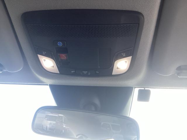 フィット ＲＳ　純正ナビ　ＥＴＣ　地デジ　ＬＥＤヘッドライト　ホンダセンシング純正１６インチアルミホイル　元デモカー（12枚目）