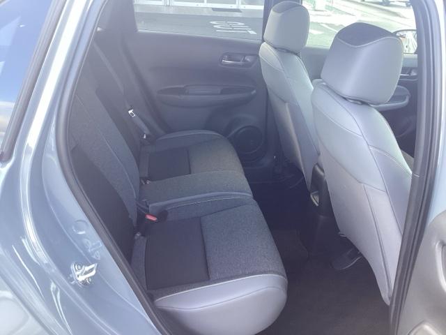 フィット ＲＳ　純正ナビ　ＥＴＣ　地デジ　ＬＥＤヘッドライト　ホンダセンシング純正１６インチアルミホイル　元デモカー（17枚目）