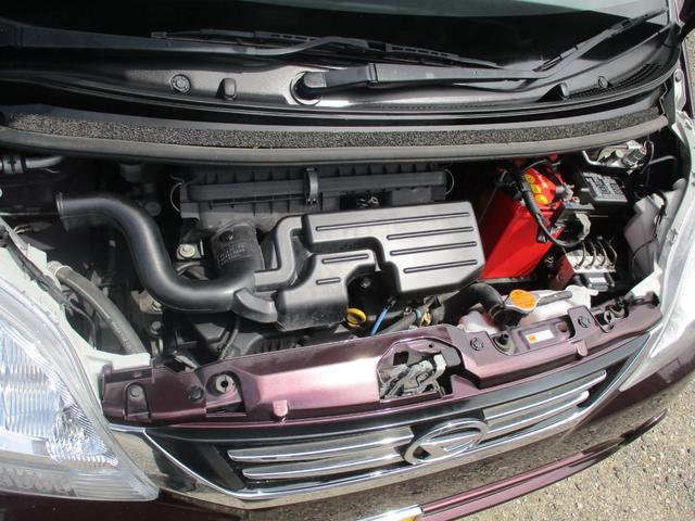 X VS アルミホイール フォグランプ 電動格納ミラー スマートキー 衝突安全ボディ 盗難防止システム CDプレイヤー ABS Wエアバッグ プライバシーガラス 分割可倒式リアシート(31枚目)