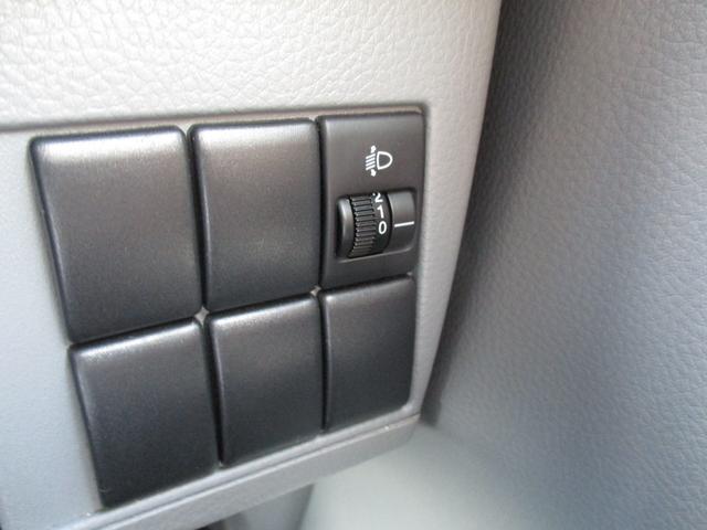 FXリミテッドII ナビ TV CD・DVD再生 TV ETC スマートキー オートエアコン 電動格納ミラー 衝突安全ボディ 盗難防止システム 14インチアルミホイール プライバシーガラス ABS 取扱説明書(15枚目)