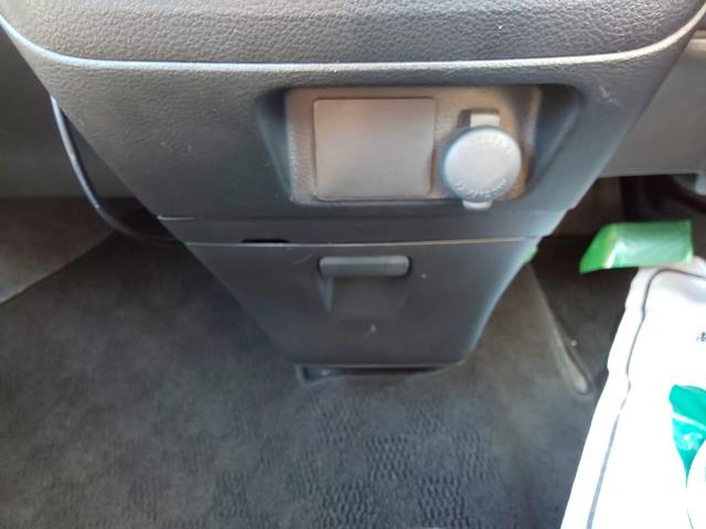 スペーシアカスタムZ ターボ メモリーナビ フルセグテレビ アイドリングストップ スマートキー ETC 衝突安全ボディ 盗難防止システム HID シートヒーター オートクルーズコントロール 頸部衝撃緩和ヘッドレスト オートライト(21枚目)