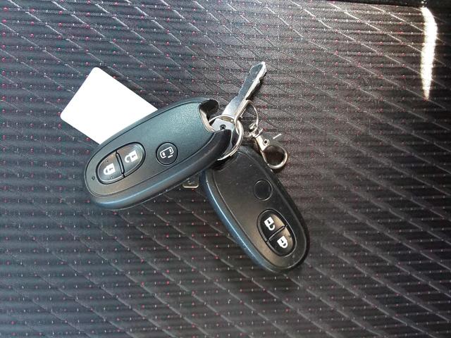 スペーシアカスタムZ ターボ メモリーナビ フルセグテレビ アイドリングストップ スマートキー ETC 衝突安全ボディ 盗難防止システム HID シートヒーター オートクルーズコントロール 頸部衝撃緩和ヘッドレスト オートライト(26枚目)