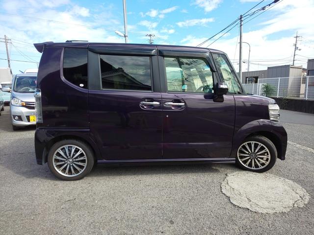 Ｎ－ＢＯＸカスタム Ｇ・ターボＬパッケージ　後期型　両側パワスラ　衝突軽減ブレーキ　（プレミアムベルベットパープルＰ）　ドライブレコーダー　バックカメラ　メモリーナビ　ワンセグテレビ　頸部衝撃緩和ヘッドレスト　アイドリングストップ（7枚目）