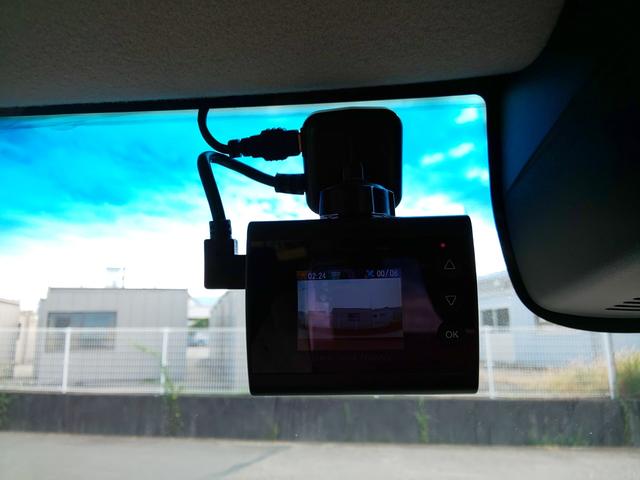 Ｎ－ＢＯＸカスタム Ｇ・ターボＬパッケージ　後期型　両側パワスラ　衝突軽減ブレーキ　（プレミアムベルベットパープルＰ）　ドライブレコーダー　バックカメラ　メモリーナビ　ワンセグテレビ　頸部衝撃緩和ヘッドレスト　アイドリングストップ（25枚目）