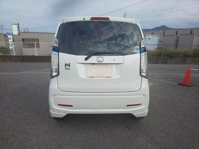 Ｎ－ＷＧＮ Ｇ・スタイリッシュパッケージ　衝突軽減ブレーキ　ＨＩＤヘッドライト　（プレミアムホワイト・パールＩＩ）　スマートキー　メモリーナビ　バックカメラ　アイドリングストップ　頸部衝撃緩和ヘッドレスト（6枚目）