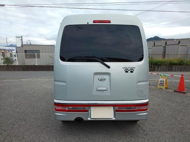 アトレーワゴン カスタムターボR 両側スライドドア HIDヘッドライト (ファインシルバーメタリック) キーレスエントリー 衝突安全ボディ ベンチシート フルフラット(7枚目)