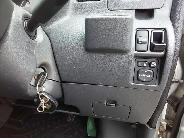 アトレーワゴン カスタムターボR 両側スライドドア HIDヘッドライト (ファインシルバーメタリック) キーレスエントリー 衝突安全ボディ ベンチシート フルフラット(20枚目)
