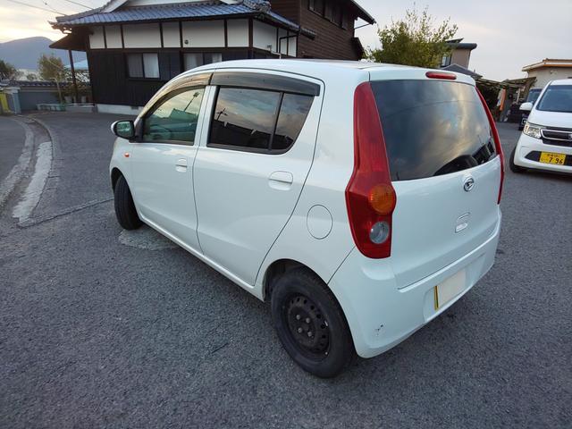 ミラ Xリミテッド キーレス CVT (パールホワイトIII) CD 盗難防止システム 衝突安全ボディ ABS パワーステアリング パワーウィンドウ(6枚目)