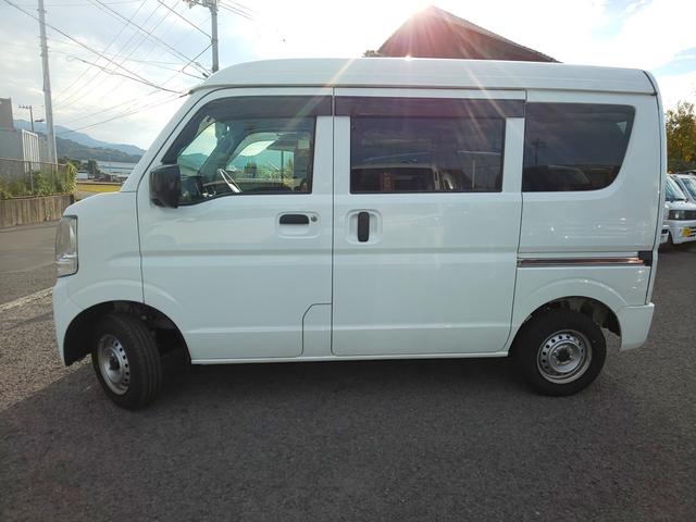 高年式で低価格！をモットーにお買い得満載車を展示しております。当社の在庫情報をご覧いただければ、お気に入りのお車が見つかるかもしれません。是非ご覧ください。