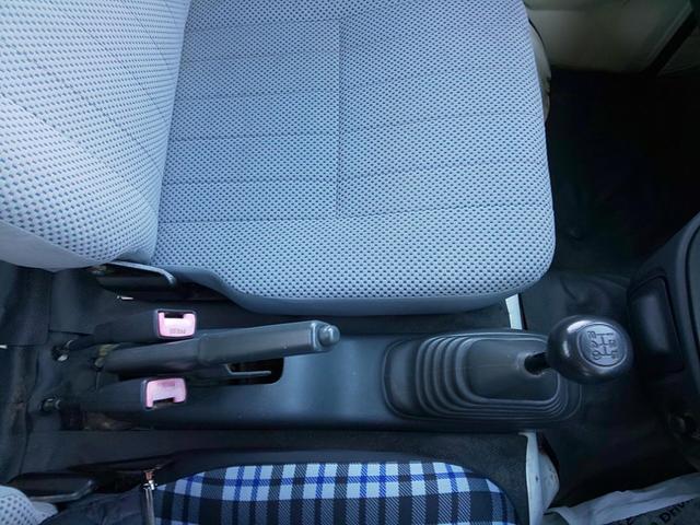 ハイゼットトラック ジャンボ 3方開 4WD ボタン式4WD デフロック付き (オフホワイト)(15枚目)