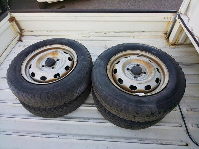 ハイゼットトラック ジャンボ 3方開 4WD ボタン式4WD デフロック付き (オフホワイト)(32枚目)