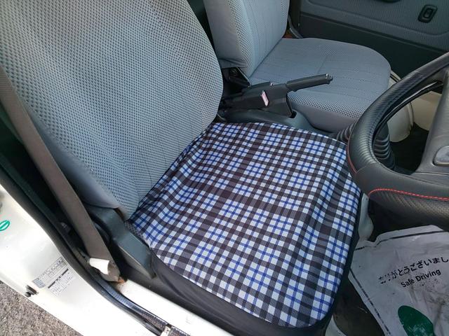 ハイゼットトラック ジャンボ 3方開 4WD ボタン式4WD デフロック付き (オフホワイト)(55枚目)