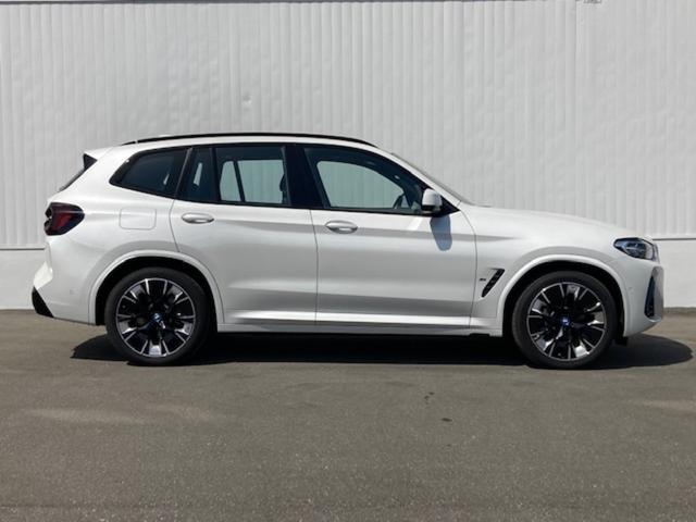 ＢＭＷ ｉＸ３