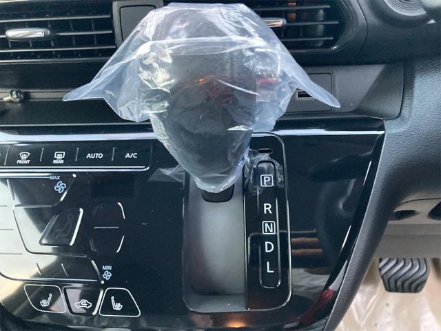G プラスエディション 届出済未使用車 衝突被害軽減ブレーキ スマートキー オートエアコン パワステ アイドリングストップ 電動格納ドアミラー マルチアラウンドモニター シートヒーター LEDライト 軽自動車 660cc(10枚目)