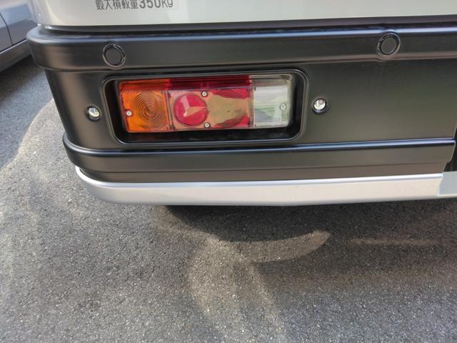 ハイゼットカーゴ DX DAMD FUZZコンプリートキット付 ちょいCam寝るだけキット付 衝突軽減ブレーキ スライドドア 車線逸脱警報機能 先行者発進お知らせ機能 ふらつき警報機能 路側逸脱警報機能 軽自動車 660cc(65枚目)