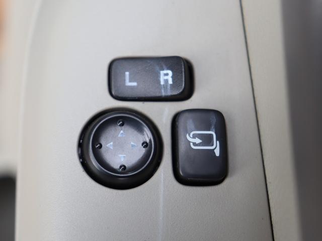 電動格納ミラー')