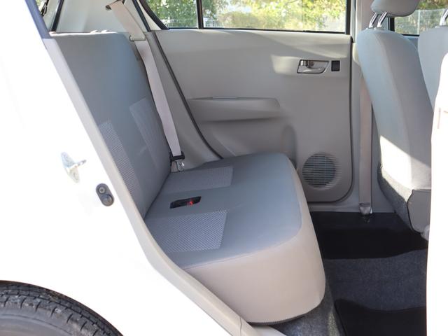 プレオプラス F アイドリングストップ・ヘッドライトレベライザー・キーレスエントリー・セキュリティアラーム・衝突安全ボディ・マニュアルエアコン・運転席・助手席エアバック・ABS(18枚目)