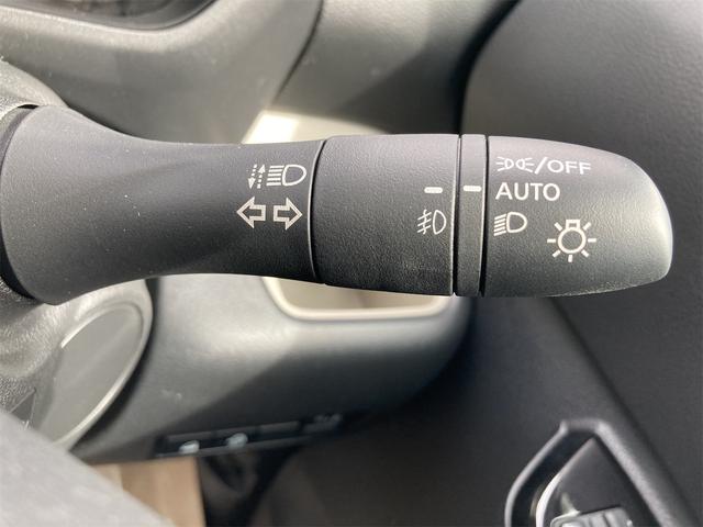 デリカミニ G プレミアム 届出済未使用車 両側電動スライドドア LEDヘッドランプ 衝突被害軽減ブレーキ デジタルインナーミラー アルミホイール 電動格納ドアミラー シートヒーター オートライト 軽自動車 660cc(13枚目)