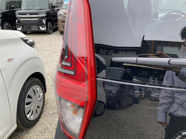 各整備工場ではシャトレーゼのスイーツでおもてなし！ドリンクは何杯飲んでも無料です！')