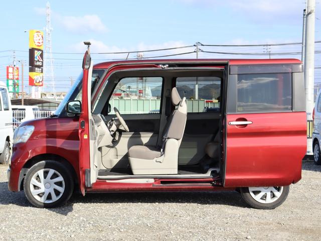 左／センターピラーレス')