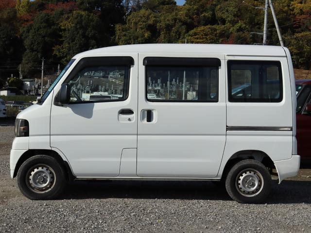 ★店内も広々★キッズスペース、授乳室もございますので、お子様連れの方も安心してお車の見て頂けます！')