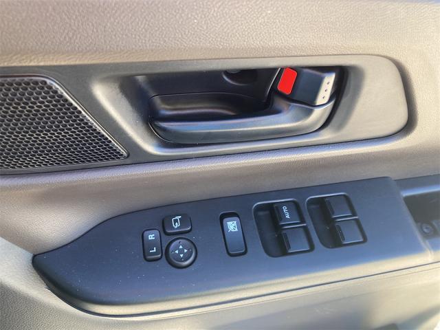 スペーシア ハイブリッドX 衝突被害軽減ブレーキ キーフリー オートエアコン アイドリングストップ 両側電動スライドドア スリムサーキュレーター ロールサンシェード 電動格納ドアミラー シートヒーター 軽自動車 660cc(19枚目)