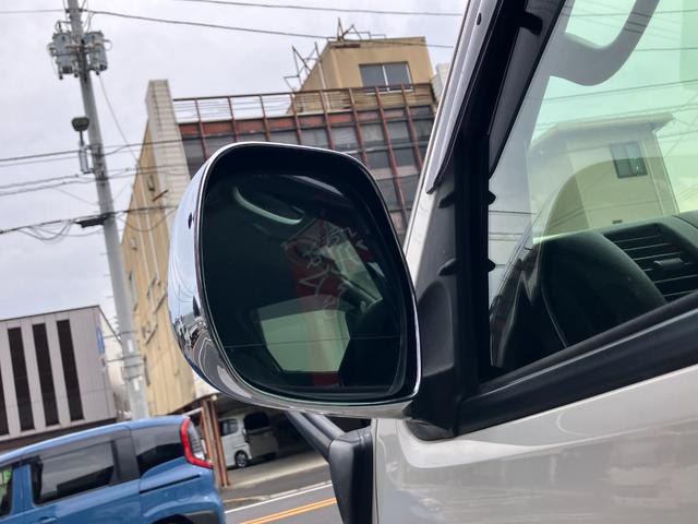 ハイエースワゴン キャンピングカー フルセグテレビ キーレスエントリー メモリーナビ バックカメラ ABS キャンピングカー(バンコン) 電動格納ミラー 走行充電 インバーター 外部電源取り込み 座席兼用ベッド シンク 電子レンジ(15枚目)
