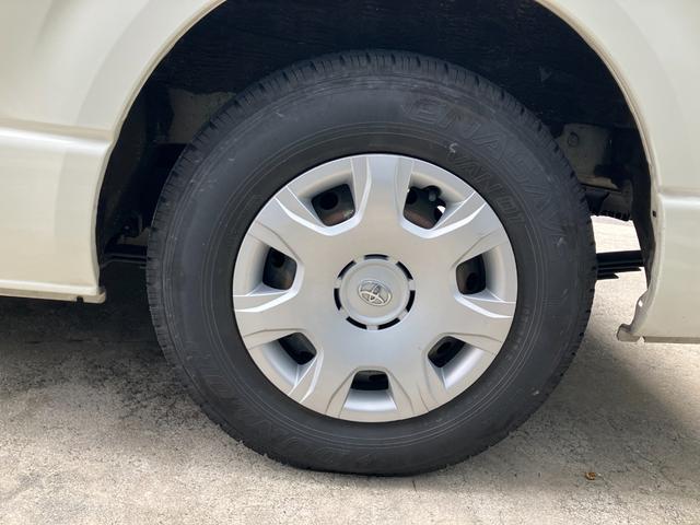 ハイエースワゴン キャンピングカー フルセグテレビ キーレスエントリー メモリーナビ バックカメラ ABS キャンピングカー(バンコン) 電動格納ミラー 走行充電 インバーター 外部電源取り込み 座席兼用ベッド シンク 電子レンジ(17枚目)