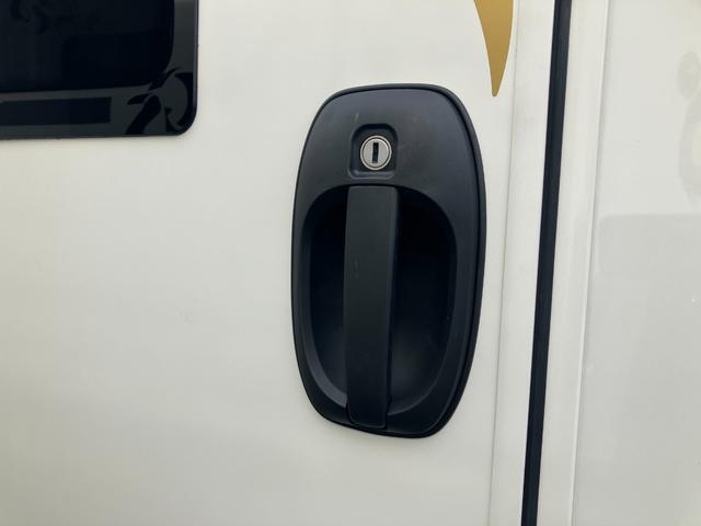 カムロード GScustom Ai GScustom Ai リチュウムバッテリー800Ah インバーター3000W ソーラーパネル400W標準装備 (ホワイト)(8枚目)