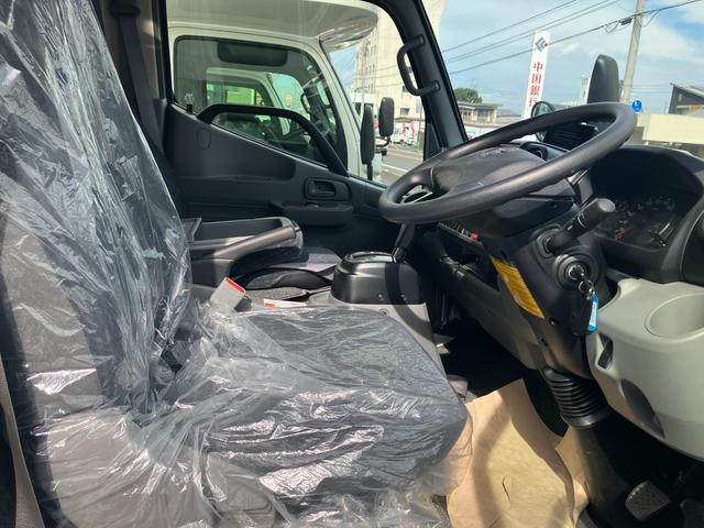 カムロード GScustom Ai GScustom Ai リチュウムバッテリー800Ah インバーター3000W ソーラーパネル400W標準装備 (ホワイト)(28枚目)