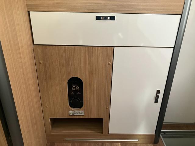 カムロード GScustom Ai GScustom Ai リチュウムバッテリー800Ah インバーター3000W ソーラーパネル400W標準装備 (ホワイト)(43枚目)