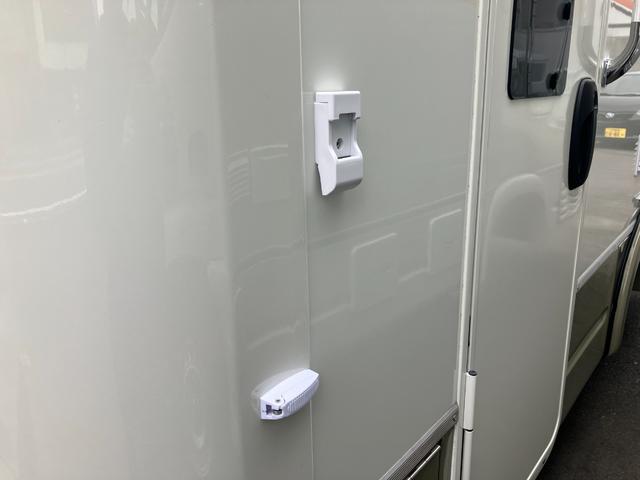 カムロード GScustom Ai-F GScustom Ai-F 新車 リチュウムバッテリー800Ah インバーター3000W ソーラーパネル400W標準 (ホワイト)(11枚目)