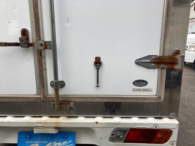 ミニキャブトラック 　冷蔵冷凍車　最低温度マイナス２０℃　エアコン　５速ミッション（11枚目）