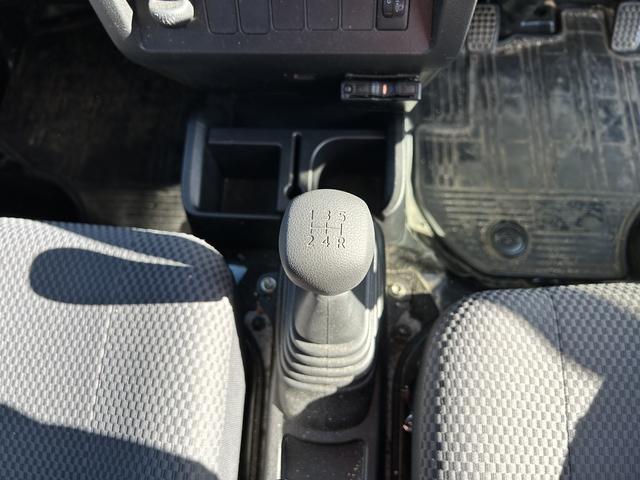 ハイゼットトラック ジャンボ　軽トラック　ＭＴ　ＥＴＣ　キーレスエントリー　オートライト　エアコン　パワーウィンドウ　運転席エアバッグ　助手席エアバッグ（20枚目）