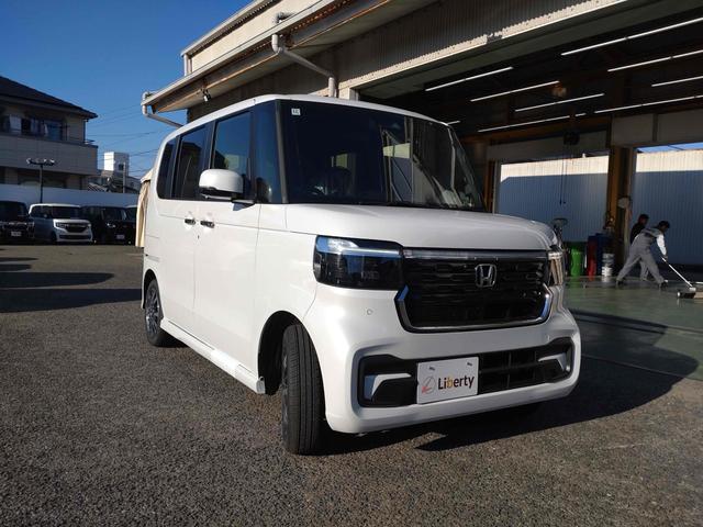 ホンダ N-BOXカスタム 13枚目
