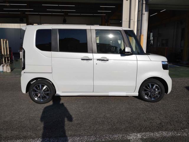 ホンダ N-BOXカスタム 17枚目