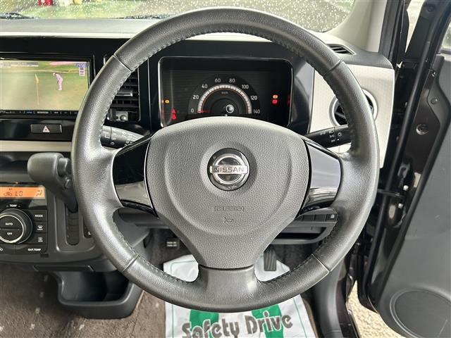 モコ Ｘ　バックカメラ　ＴＶ　スマートキー　アイドリングストップ　電動格納ミラー　ベンチシート　ＣＶＴ　盗難防止システム　ＡＢＳ　ＣＤ　ＵＳＢ　Ｂｌｕｅｔｏｏｔｈ　アルミホイール　衝突安全ボディ　エアコン（6枚目）