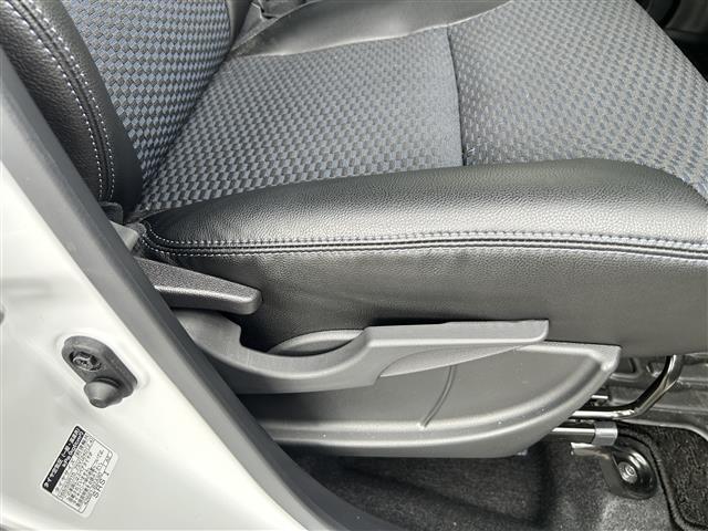 タント カスタムＲＳ　ドライブレコーダー　ＥＴＣ　バックカメラ　両側電動スライドドア　ＴＶ　クリアランスソナー　衝突被害軽減システム　オートライト　ＬＥＤヘッドランプ　スマートキー　アイドリングストップ　電動格納ミラー（50枚目）