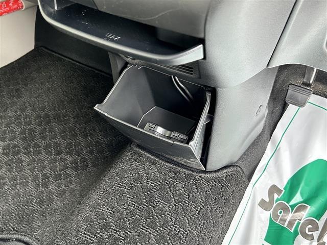 デイズ Ｓ　ＥＴＣ　バックカメラ　ＴＶ　クリアランスソナー　衝突被害軽減システム　オートライト　キーレスエントリー　アイドリングストップ　電動格納ミラー　ベンチシート　ＣＶＴ　盗難防止システム（31枚目）