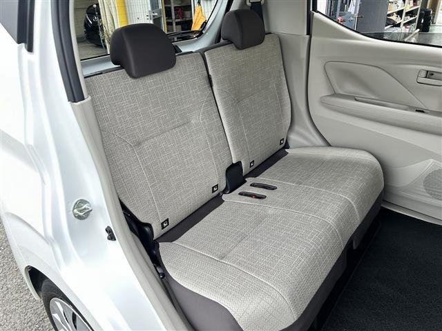 デイズ Ｓ　ＥＴＣ　バックカメラ　ＴＶ　クリアランスソナー　衝突被害軽減システム　オートライト　キーレスエントリー　アイドリングストップ　電動格納ミラー　ベンチシート　ＣＶＴ　盗難防止システム（35枚目）