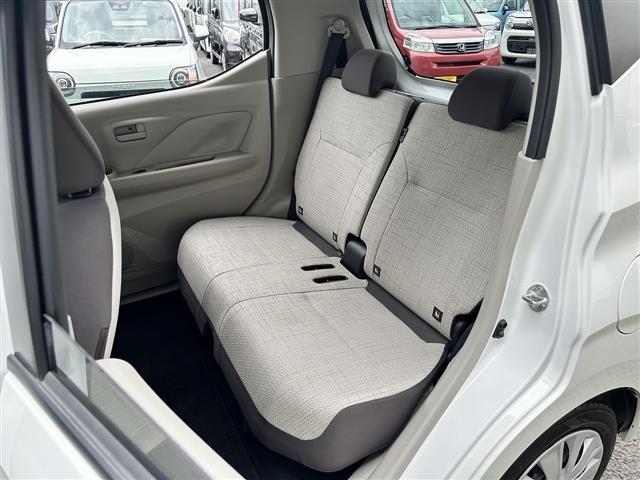 デイズ Ｓ　ＥＴＣ　バックカメラ　ＴＶ　クリアランスソナー　衝突被害軽減システム　オートライト　キーレスエントリー　アイドリングストップ　電動格納ミラー　ベンチシート　ＣＶＴ　盗難防止システム（40枚目）