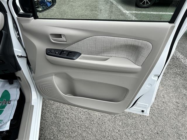 デイズ Ｓ　ＥＴＣ　バックカメラ　ＴＶ　クリアランスソナー　衝突被害軽減システム　オートライト　キーレスエントリー　アイドリングストップ　電動格納ミラー　ベンチシート　ＣＶＴ　盗難防止システム（47枚目）