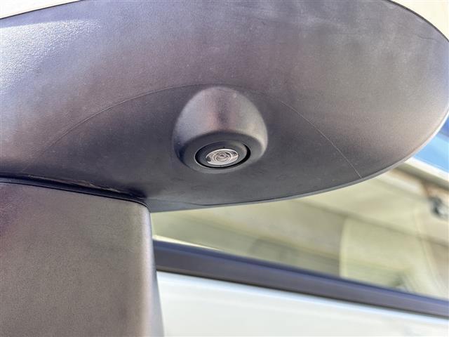 お車の知識がなくても大丈夫です!皆様のご来店をスタッフ一同、心よりお待ちしております。