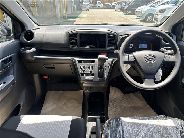 ミライース Ｌ　ＳＡＩＩＩ　クリアランスソナー　衝突被害軽減システム　オートマチックハイビーム　オートライト　キーレスエントリー　アイドリングストップ　ＣＶＴ　盗難防止システム　ＡＢＳ　ＥＳＣ　アルミホイール　衝突安全ボディ（5枚目）