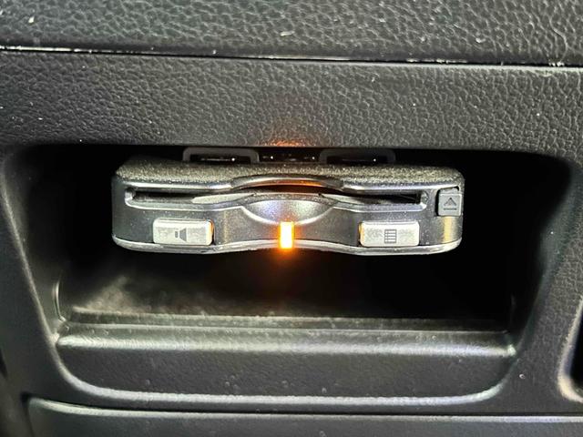 Ｎ－ＢＯＸカスタム Ｇ・Ｌパッケージ　ＥＴＣ　バックカメラ　両側スライド・片側電動　ＴＶ　オートライト　ＨＩＤ　スマートキー　アイドリングストップ　電動格納ミラー　ベンチシート　ＣＶＴ　盗難防止システム　ＡＢＳ　ＥＳＣ　ＣＤ　ＤＶＤ再生（7枚目）